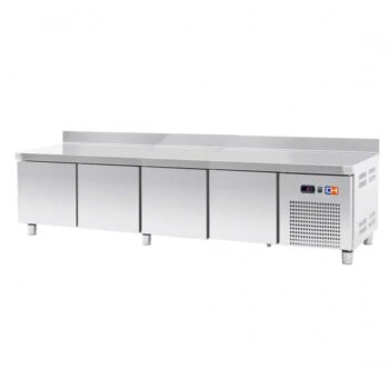 Mesa refrigerada baja de 224 cm y cuatro puertas