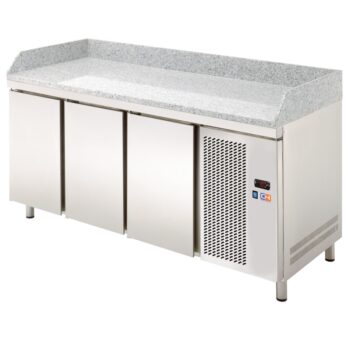 Mesa refrigerada de preparación con encimera de granito de 179 cm y tres puertas