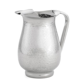 Jarra TableCraft de acero inoxidable con coladera de hielo, acabado martillado